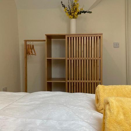 Spire Entire Attic Apartment No Kitchen Dublin Dış mekan fotoğraf